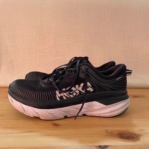 Hoka Bondi 7 Sneakers
